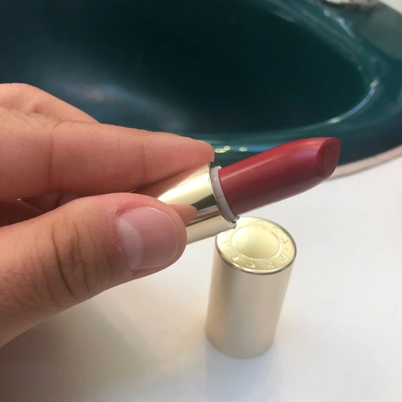 NIB BECCA CHERRY LIPSTICK - Picture 5 of 5